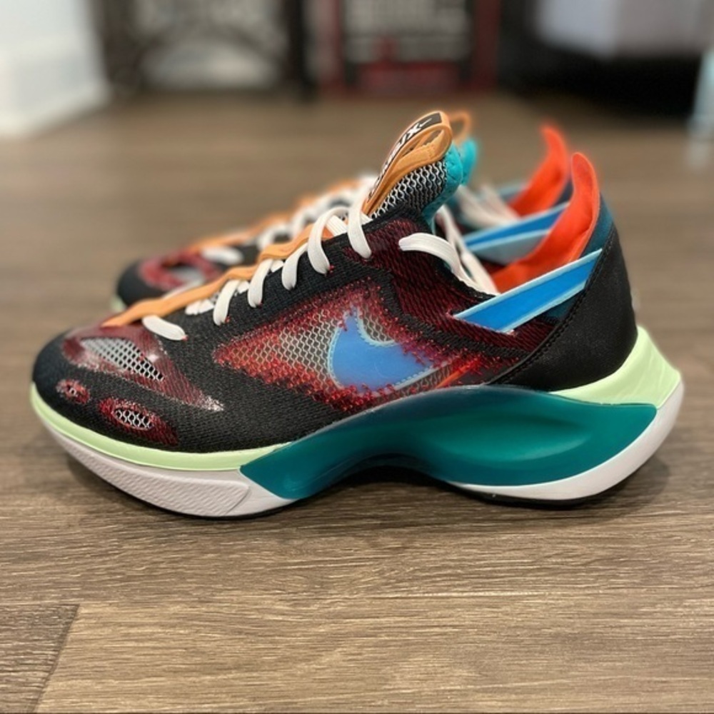Nike N110 Flyknit D/MS/X Size 9
